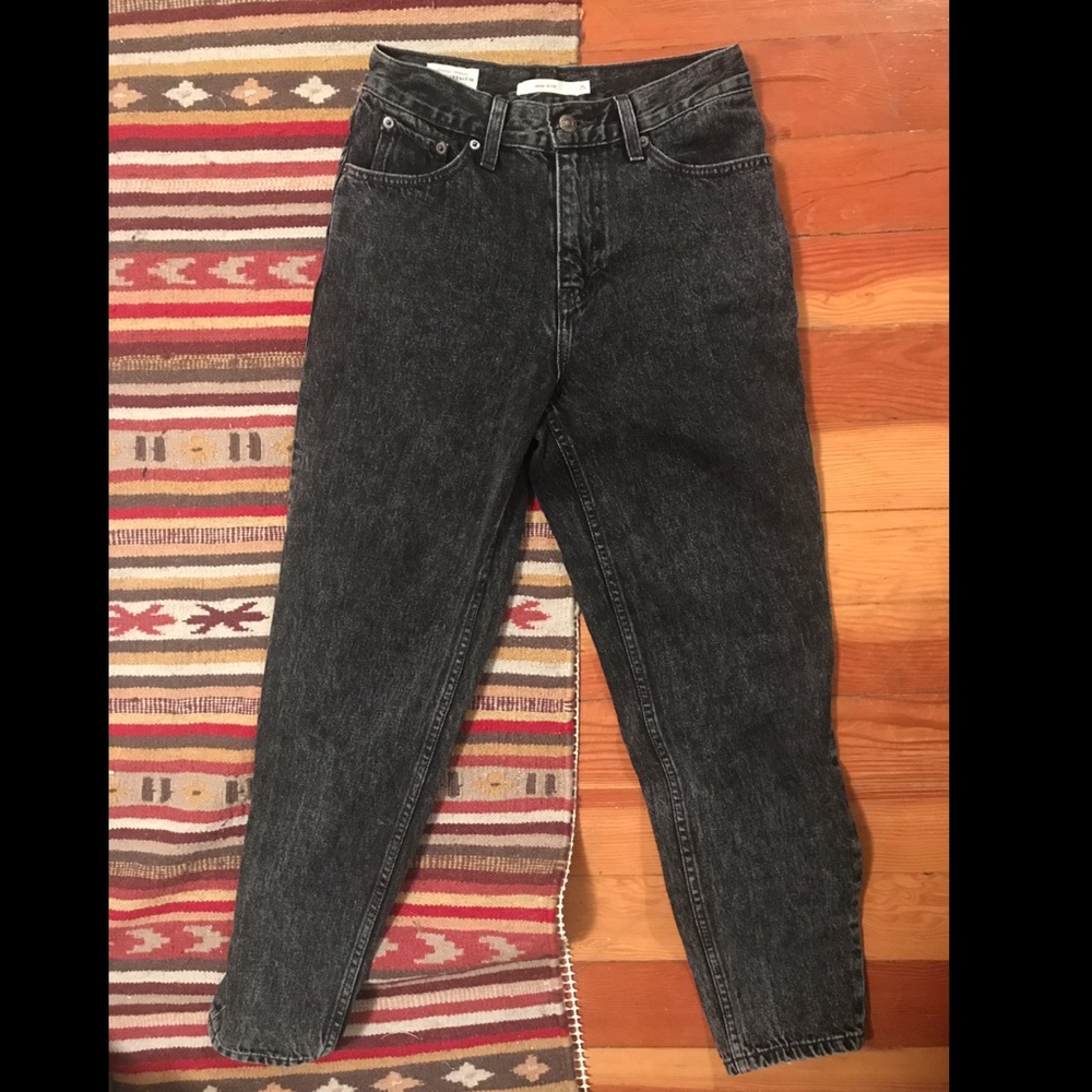 Levi Black High Waisted Mom Jeans Size 25 Vintage